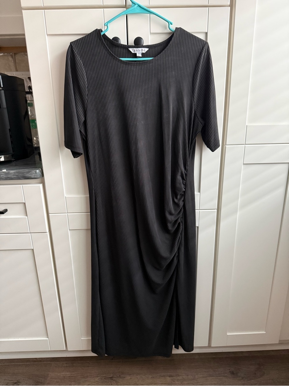 Women’s Black Ribbed Side-Ruche Midi Dress